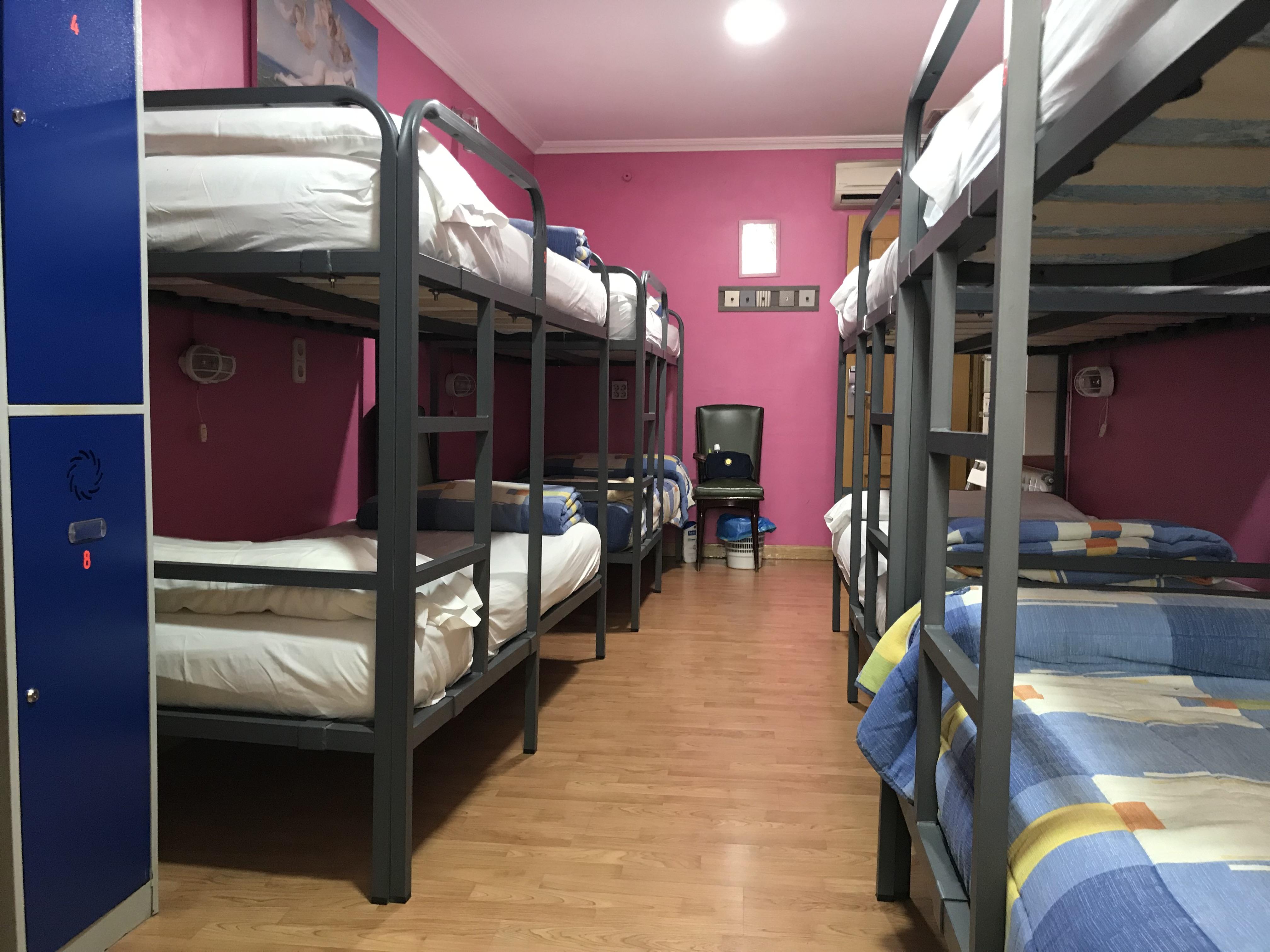 Rc Miguel Angel Hostel Madrid Luaran gambar Hostel in Madrid, Spain